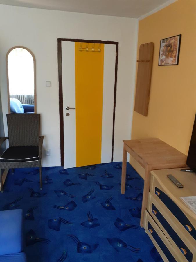 Rd Cerncin Bucovice Appartement Buitenkant foto